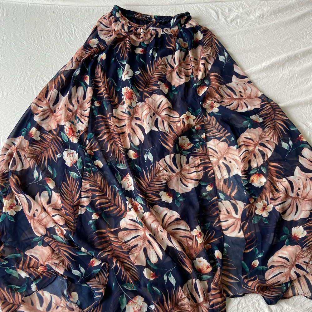 NWOT Fashion Nova Jungle Vibes Chiffon Maxi Skirt (Small)